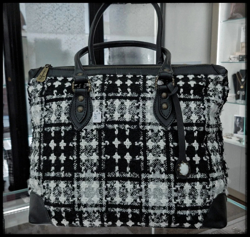 Mini Shopper Progetto Fede: Eccellenza Artigianale in Pelle e Lana Vintage