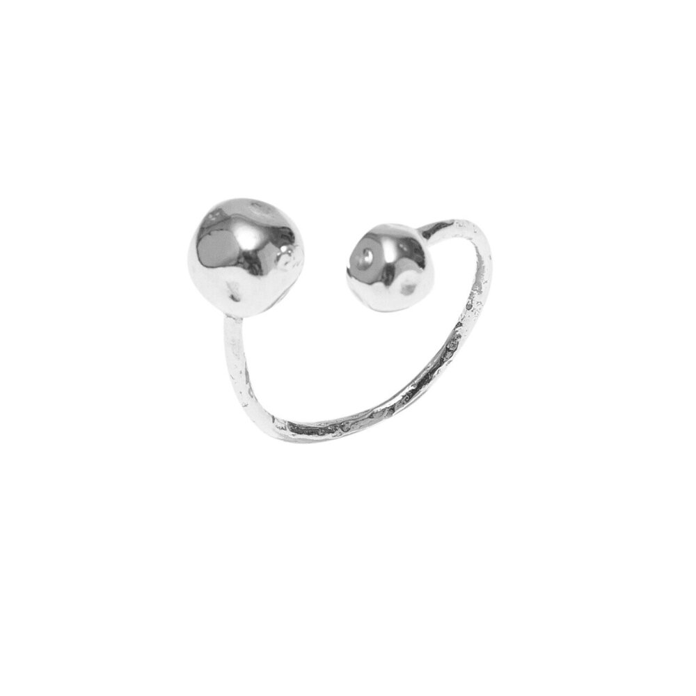 Sfera – anello in argento naturale e pietre